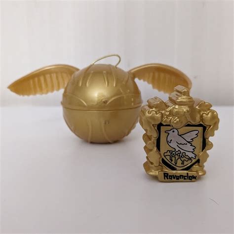 Se Produkter Som Liknar Harry Potter Snitch Collectib P Tradera