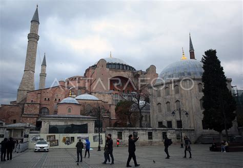 Wisata Religi Masjid Hagia Sophia Antara Foto