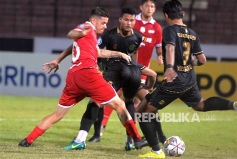 Laga Persis Solo Vs Barito Putra Berakhir Imbang Republika Online