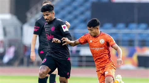 Mumbai City FC Score 3 2 Comeback Win At Punjab FC