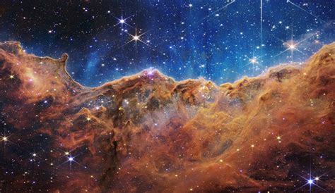 La NASA revela una pequeña porción del universo con la primera imagen