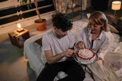 cara membuat kejutan ulang tahun untuk pacar laki laki sederhana 7
