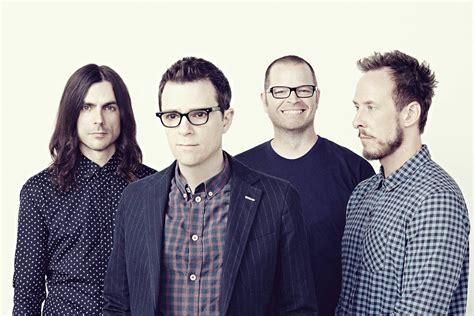 Hear a brand-new Weezer song, Feels Like Summer