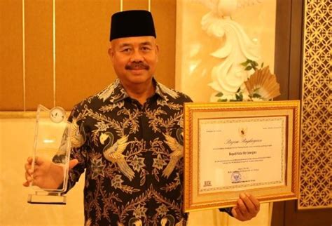 Pemkab Kukar Raih Penghargaan Bidang Pendidikan Dari Kemendikbud Ristek