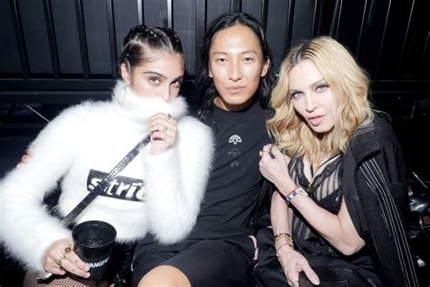 El Descuido Hot De Madonna En Un Desfile Del Ny Fashion Week La Tecla