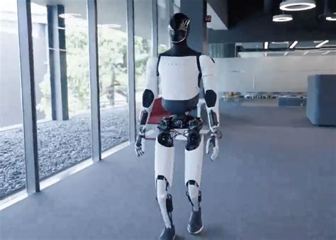 Tesla Shows What Optimus Can Do When 10% of Its Workforce Braces for