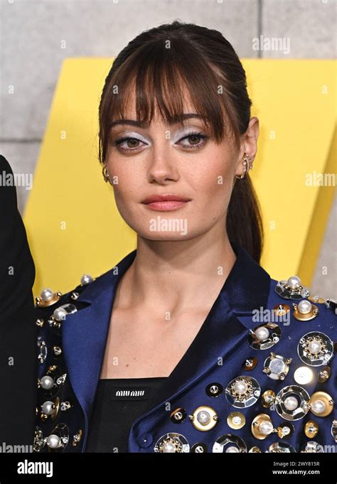 Fallout Ella Purnell Hi Res Stock Photography And Images Alamy