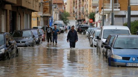 Inondations En Espagne Au Moins Cinq Morts Et Des Milliers De