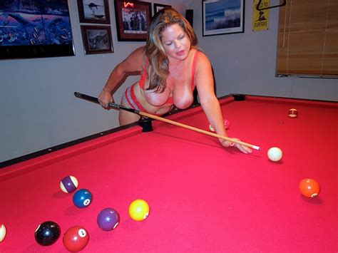 SLUTS MILFS X Porn Pic