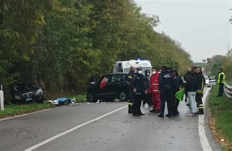 Il Portico Incidente Mortale Tra Eboli E Battipaglia Giovane Madre