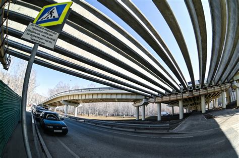 Видеосюжет о строительстве третьего уровня развязки Мельникайте ...