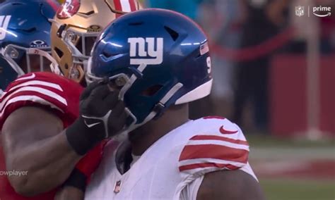 Trent Williams Avoids Ejection After Punching Giants Ashawn Robinson