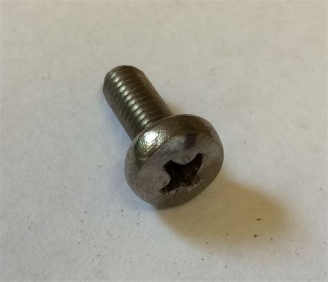 Lewmar Pan Hd Screw M5 X 12mm