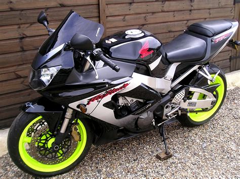 £ Sold Honda Cbr900rr 1 929 Fireblade 20000 Miles Nice Options