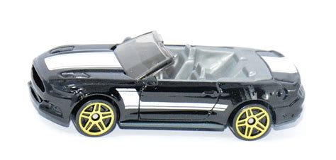 Hot Wheels Ford Mustang GT Convertible Loose Cars