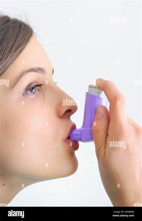 Asthma Child Hi Res Stock Photography And Images Alamy