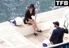 Courteney Cox Sexy Seen Flaunting Her Hot Bikini Body In Positano Aznude
