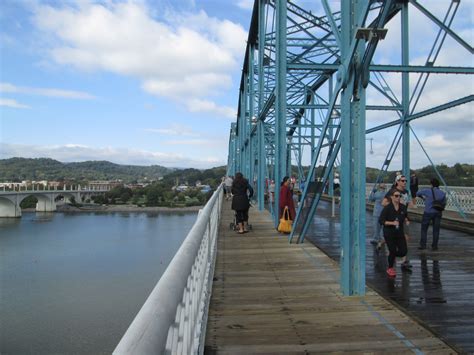 Lace up and Walk : Wednesday Walking - Walnut Street Bridge Chattanooga ...