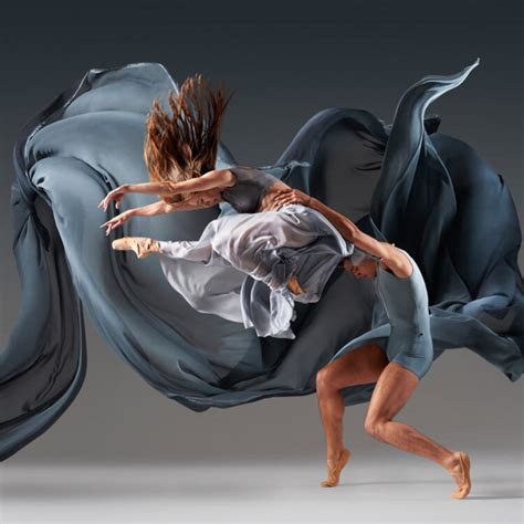 10 Hot Sexy Rachel Neville Bikini Pics