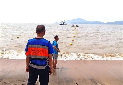 Poca Balnear Arranca Toneladas De Lixo Nas Praias Jtm