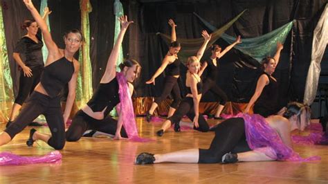 Photo De Classe Extrait Spectacle De Danse Mjc Le