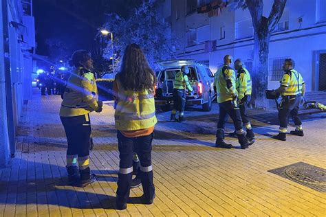 Investigan La Muerte De Una Mujer Apu Alada En La Escalera De Un