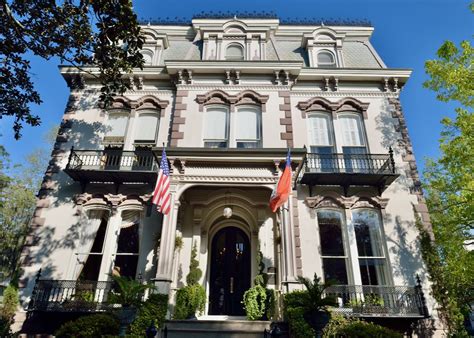 WHERE TO STAY In SAVANNAH Best Areas Neighborhoods