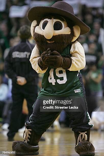 Charlotte Bobcats Mascot Photos and Premium High Res Pictures - Getty ...