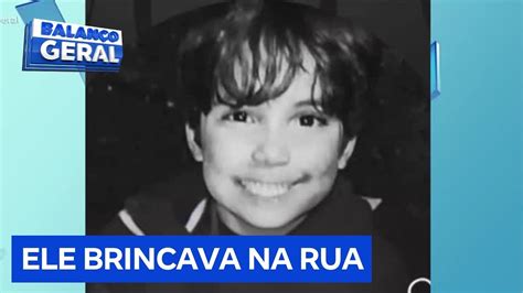 Menino de 4 anos morre em confronto entre polícia e adolescentes em