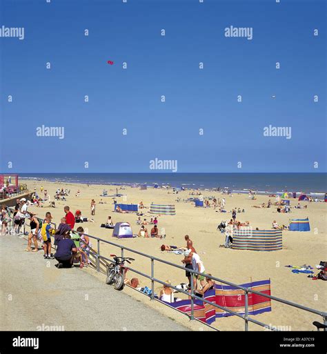 Skegness seafront Stock Photo: 228377 - Alamy