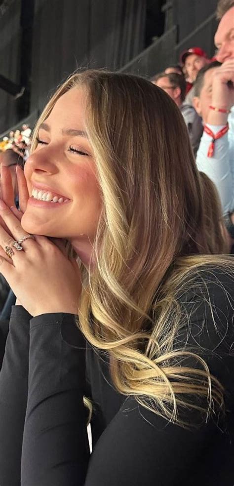 Honey Blonde Highlights Ideas Golden Honey Face Highlights