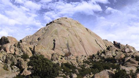 El Yelmo De La Pedriza Montaventura