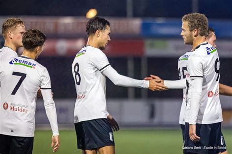 Berkum Laat Twee Punten Liggen Tegen Azsv Zwolle