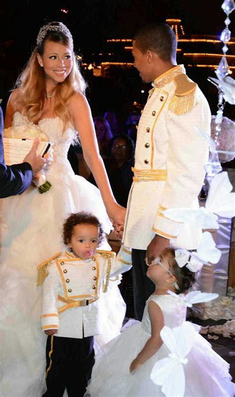 Mariah Carey and Nick Cannon renew vows at Disneyland wedding|Lainey ...