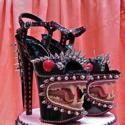 Killer-High-Heels-Andre Gerdes LeathersShoe Design & Fitting