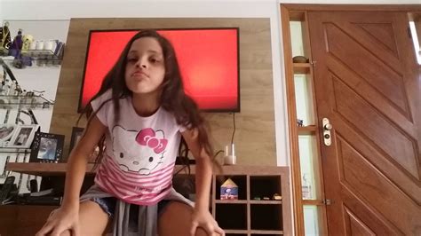 Dançando a coreografia da MC táti zaqui - YouTube