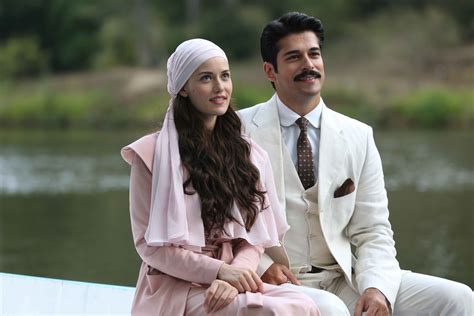 Foto de Fahriye Evcen Foto Burak Özçivit Fahriye Evcen Foto 14 de