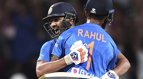 Ind Vs Nz T20 Rohit Sharmas Six In Super Over Gives India T20i Series