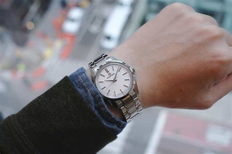 Descubrir 107 Imagen Grand Seiko Cherry Blossom Review Thptnganamst