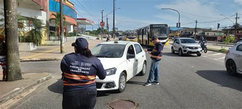 Prefeitura fiscaliza autua e recolhe veículos em situação irregular