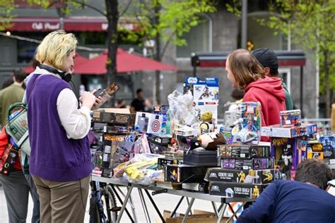 Les Brocantes Et Vide Greniers De La R Gion De Montlu On Pour Ce Mois D