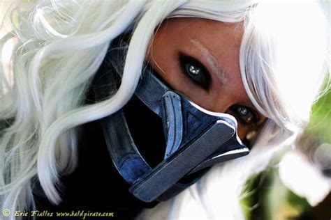 Smoke Mortal Kombat Cosplay