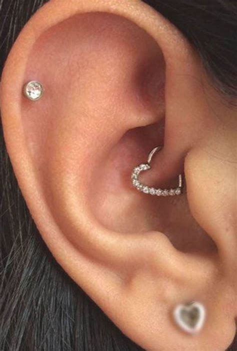 Daith Piercings Pic Pinterest Piercings Cool Ear Piercings