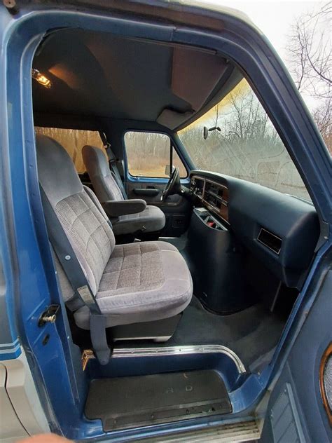 Ford E Econoline Club Wagon Van Blue Rwd Automatic E For Sale