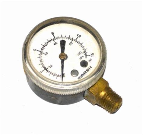 MARSH 16666 0 15 PSI 0 100 KPA PRESSURE GAUGE 1 4 NPT BOTTOM MOUNT EBay