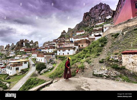 Xizang High Resolution Stock Photography and Images - Alamy