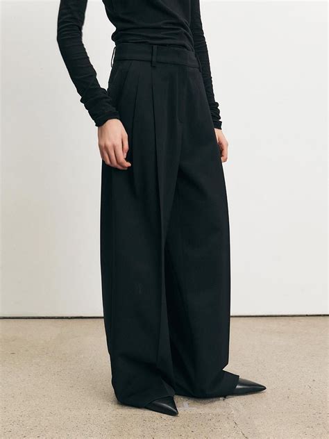 Wool Two Tuck Wide Trousers 2 Colors In 2024 Wide Trousers