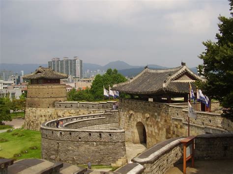 From Seoul Suwon Hwaseong Fortress And Folk Village Tour Getyourguide