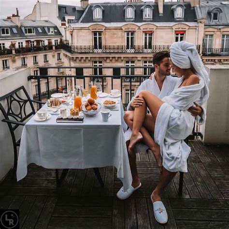 Morning Of Luxury Couple Couples Luxury Life Expensive Lifestyle Foto Di Coppia Cucce Di