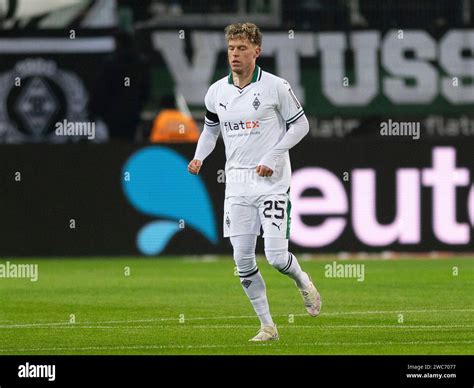 Robin Hack Borussia Moenchengladbach 25 De Vacaciones 1 0 Borussia